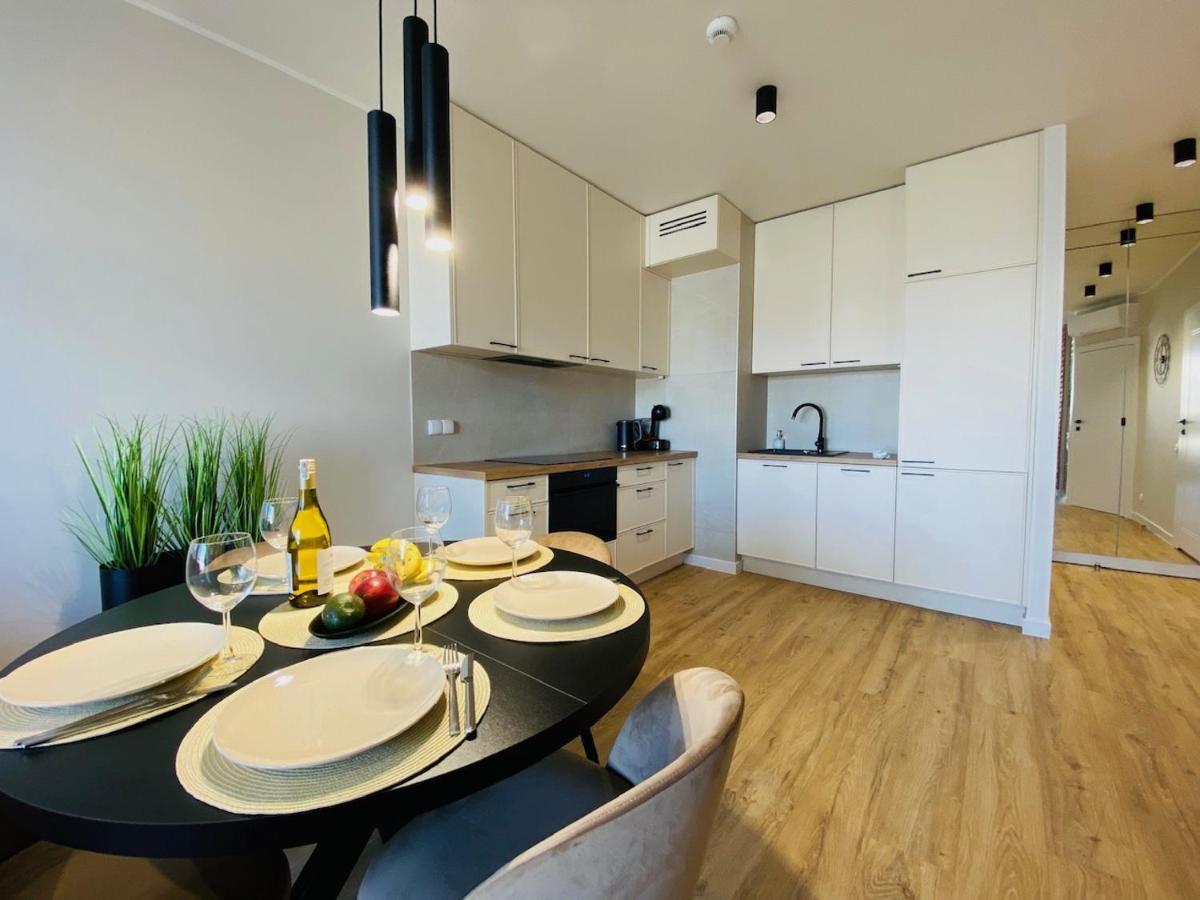 Apartamenty S&S Chlebova Gdansk Z Widokiem Na Rzeke Motlawe, Stare Miasto Exterior foto