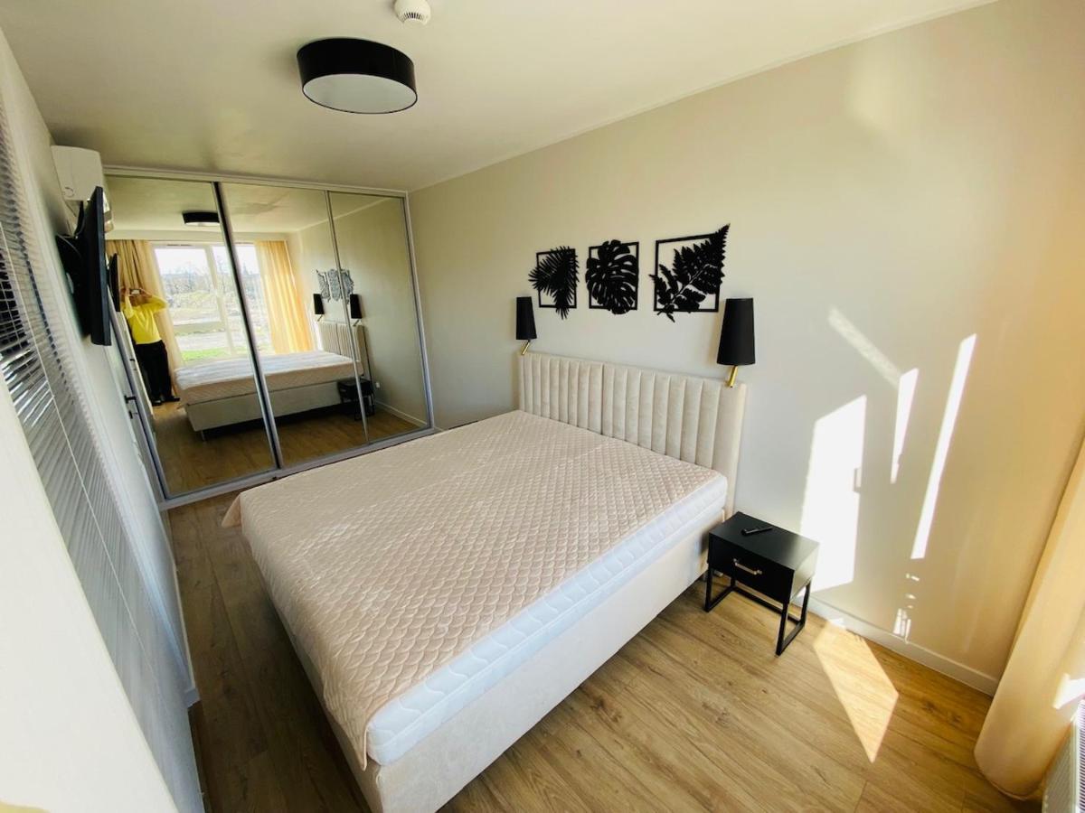 Apartamenty S&S Chlebova Gdansk Z Widokiem Na Rzeke Motlawe, Stare Miasto Exterior foto